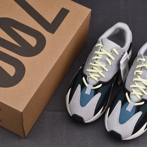 Adidas Yeezy 700 Boost Wave Runner B75571 - Image 3