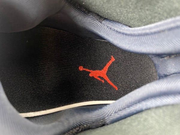 Air Jordan 9 Retro Low Bred - Image 16