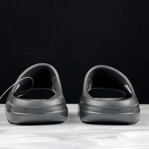 Adidas Yeezy Slide Black Fx0495 - Image 8