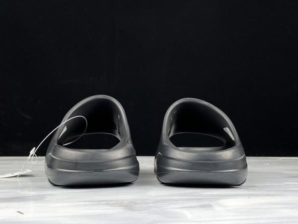 Adidas Yeezy Slide Black Fx0495 - Image 8