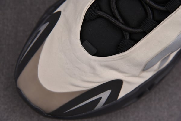 Adidas Yeezy Boost 700 Mnvn Bone Fy3729 - Image 5
