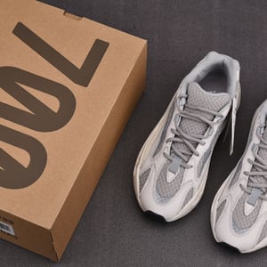 Adidas Yeezy Boost 700 V2 Static Ef2829 - Image 8