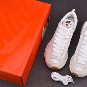 Sacai X Nike Vaporwaffle Dd1875-100 - Image 8