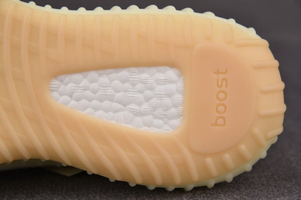 Adidas Yeezy 350 Boost V2 Butter Ships F36980 - Image 2
