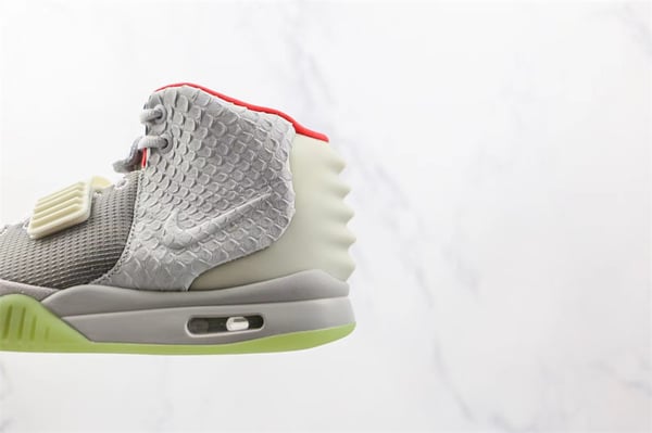 Nike Air Yeezy 2 Pure Platinum Wolf Grey Mens 508214-010 - Image 5