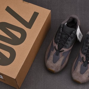 Kanye West X Adidas Yeezy Runner Boost 700Mauve Ee9614 - Image 6