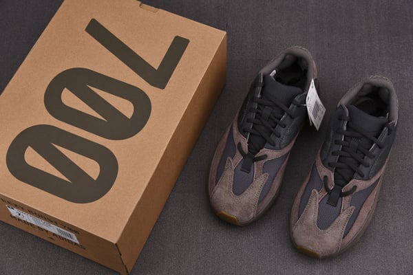 Kanye West X Adidas Yeezy Runner Boost 700Mauve Ee9614 - Image 6